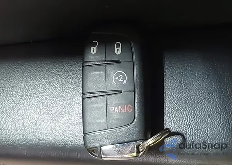 2018 Jeep Compass Limited 4X4 из США, поврежденный, VIN 3C4NJDCB4JT482046